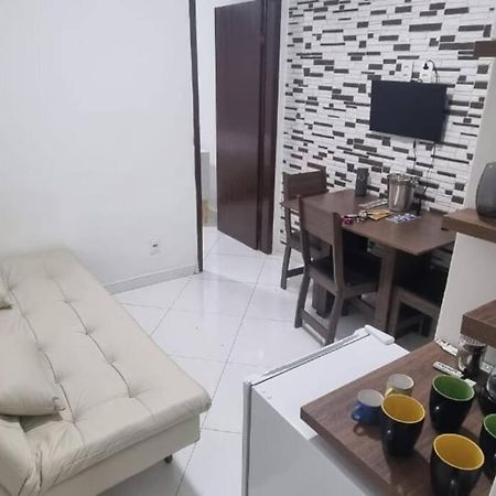 Quarto E Sala A Uma Quadra Da Praia Copacabana Posto 02 Rio de Janeiro Eksteriør bilde