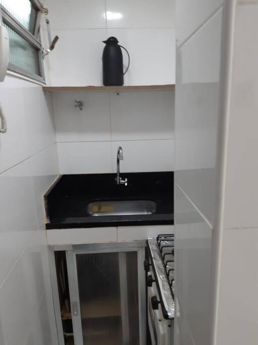 Quarto E Sala A Uma Quadra Da Praia Copacabana Posto 02 Rio de Janeiro Eksteriør bilde