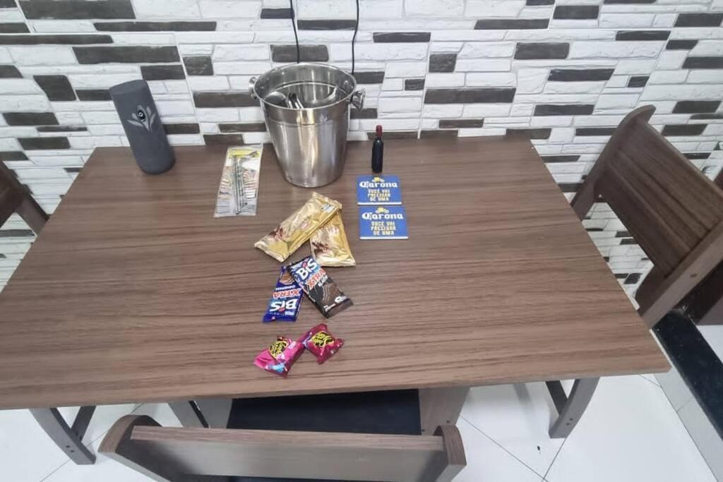 Quarto E Sala A Uma Quadra Da Praia Copacabana Posto 02 Rio de Janeiro Eksteriør bilde