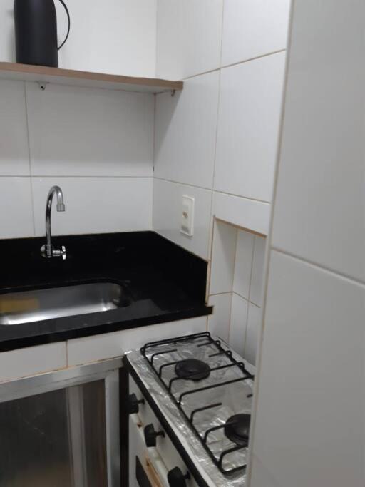 Quarto E Sala A Uma Quadra Da Praia Copacabana Posto 02 Rio de Janeiro Eksteriør bilde